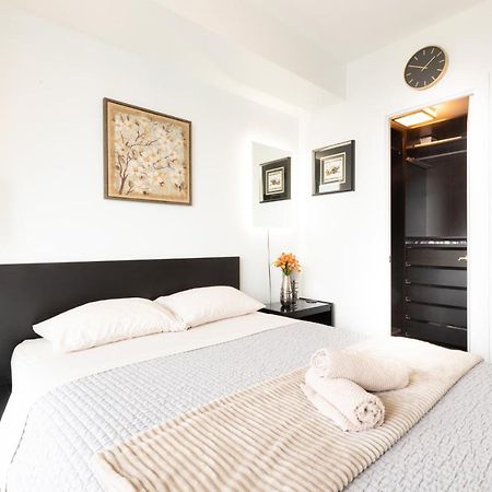 Bright Condo In The Heart Of Toronto Exterior foto