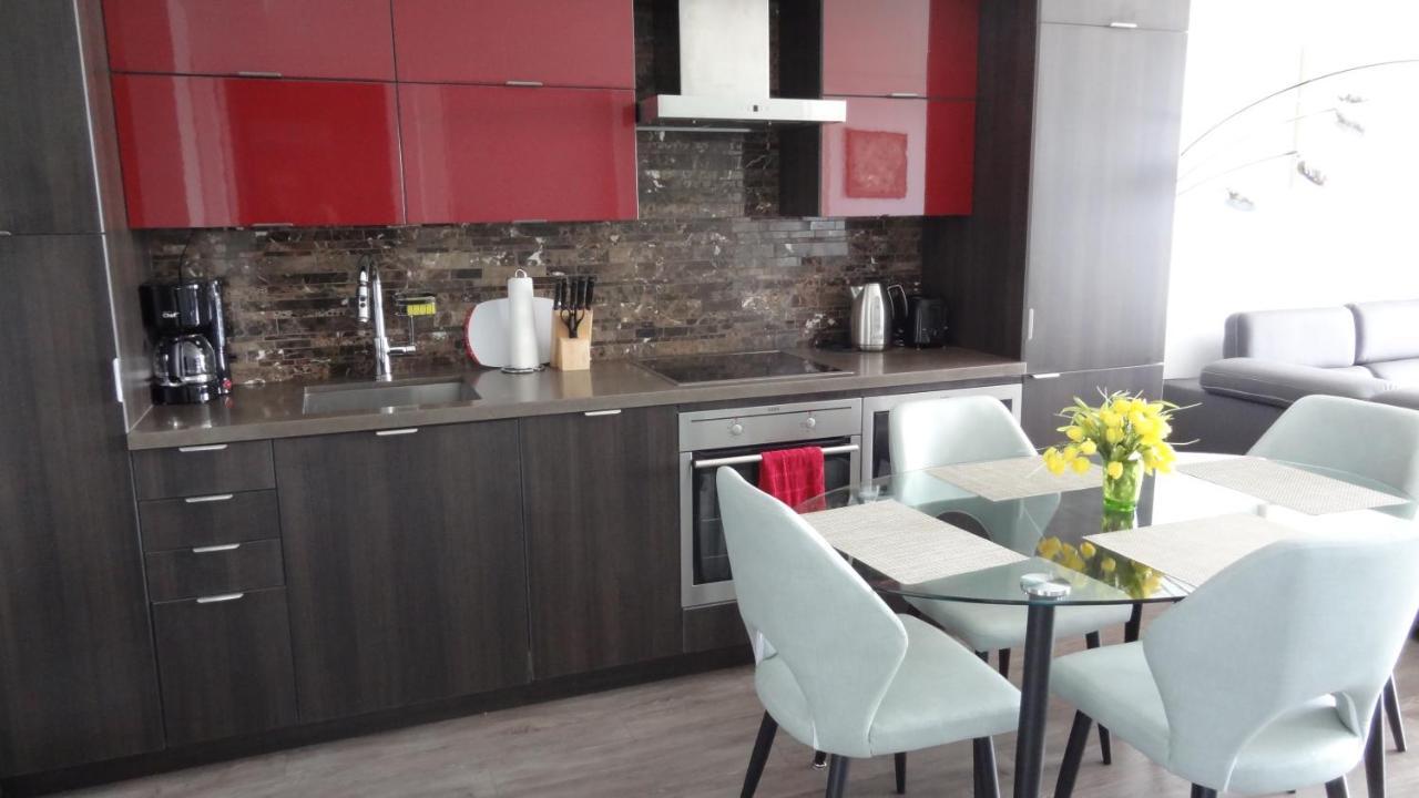 Bright Condo In The Heart Of Toronto Exterior foto